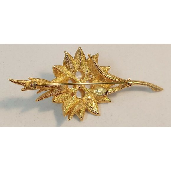 Vintage Ambras Fine Jewelry Co Large Faux Pearl Gold Tone Flower Pin Brooch - Picture 3 of 10